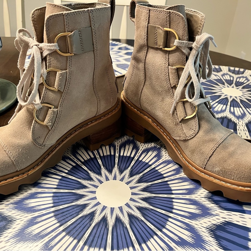 Sorel Women's Joan Now Tan Lace-Up Boots - Picture 6 of 8